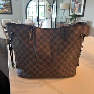 Louis Vuitton Neverfull MM